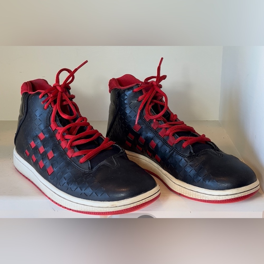Jordan Men’s Illusion 705141-001 Sneakers Size 7